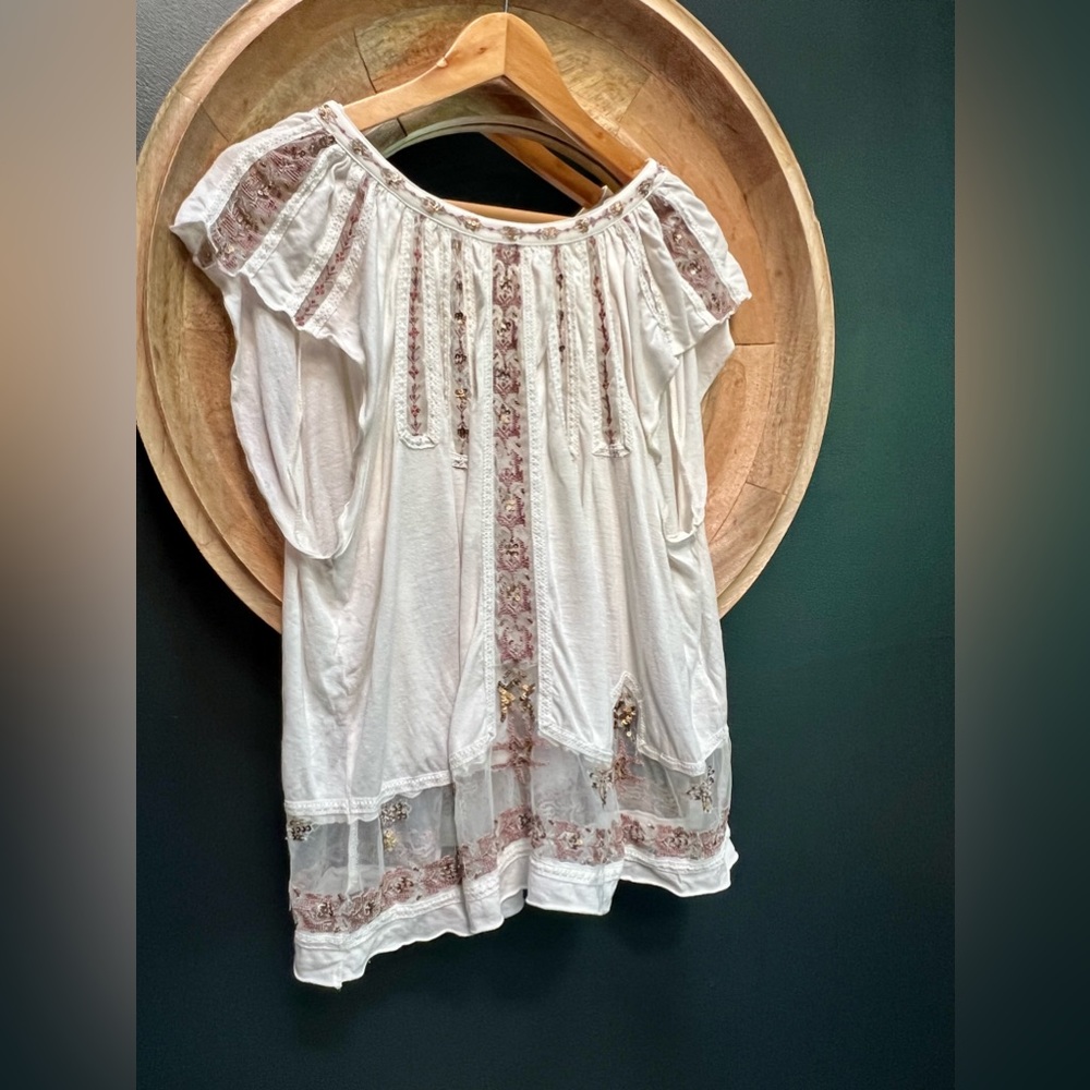 Free People Top  Low Back  Sequin beaded embellishments Large